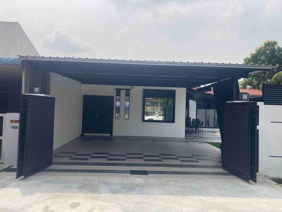 Abbie'S Private Pool Villa Bukit Mertajam Penang Exterior foto